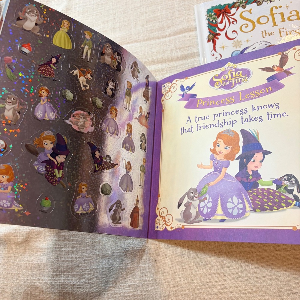 Disney Sofia the First Book Lot Holiday in Enchancia Magical Match Costume Ball - Picture 10 of 16